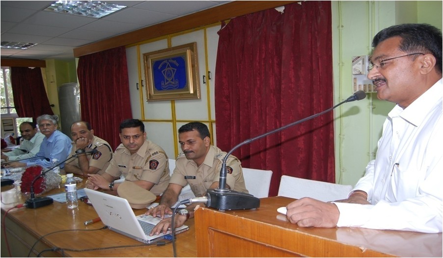 CG Resettlement Director addressing the students from Maharashtra Police on Course Completion