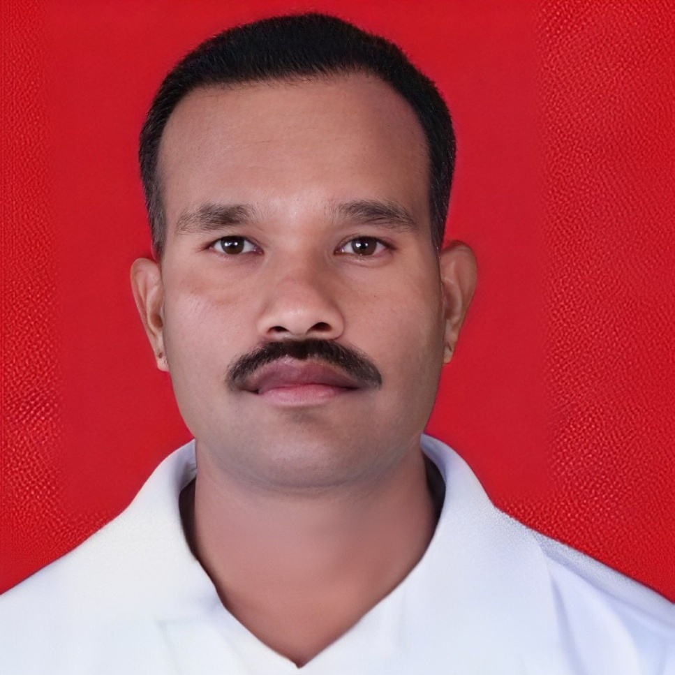 Ex-student's Photo